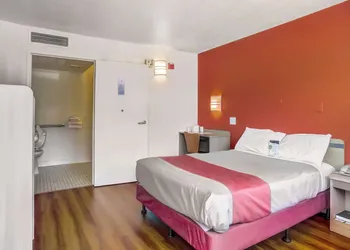 Motel 6 Medford, OR hotel thumbnail 6