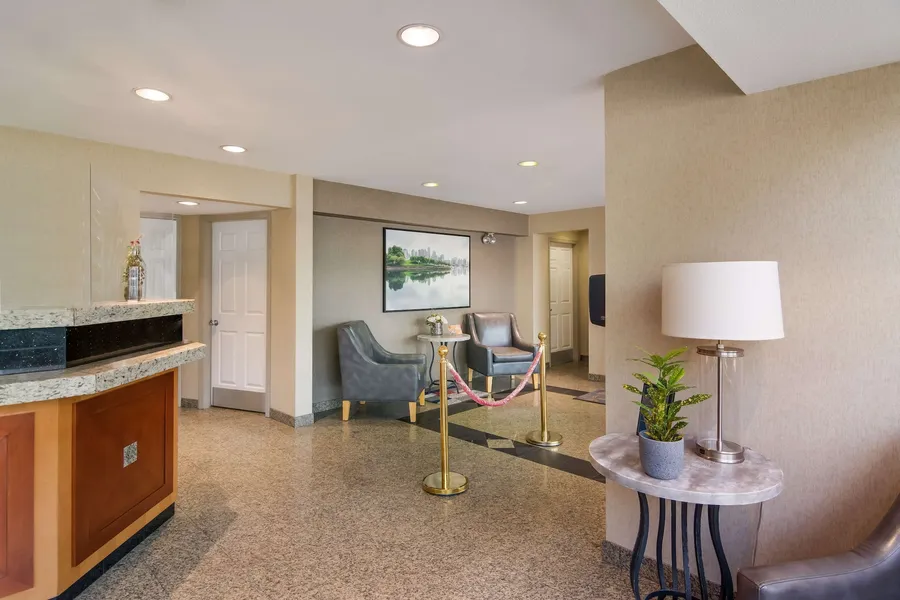 SureStay Hotel by Best Western North Vancouver Capilano hotel detail image 2