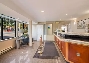 SureStay Hotel by Best Western North Vancouver Capilano hotel thumbnail 3