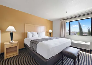 Best Western Plus Executive Inn & Suites hotel thumbnail 7
