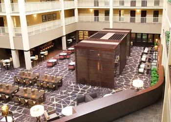 Embassy Suites by Hilton Philadelphia Airport hotel thumbnail 3
