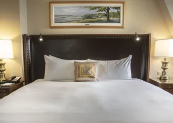 Fairmont Le Manoir Richelieu hotel thumbnail 3