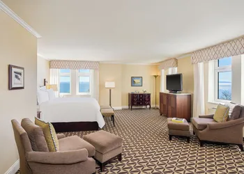 Fairmont Le Manoir Richelieu hotel thumbnail 7