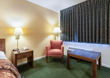 Rodeway Inn Jasper hotel thumbnail 8
