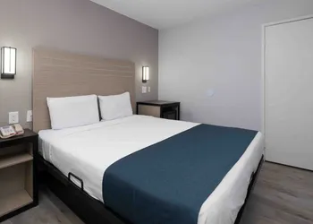 Motel 6 Tempe, AZ - Broadway - ASU hotel thumbnail 6