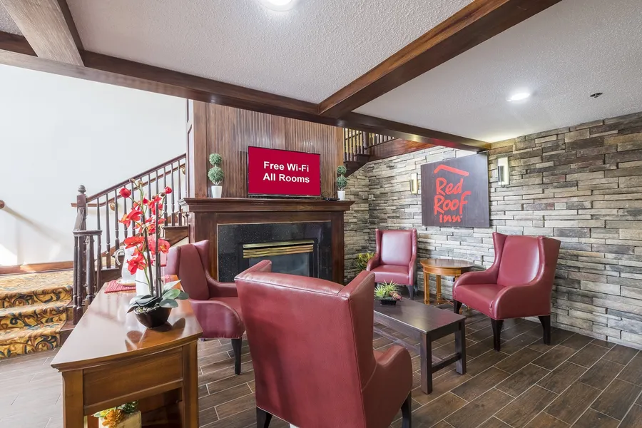 Red Roof Inn & Suites Stafford, VA - Quantico hotel detail image 6