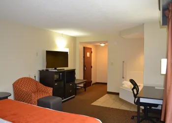 Days Inn by Wyndham Laurel MS hotel thumbnail 4