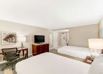 Hilton Irvine/Orange County Airport hotel thumbnail 6