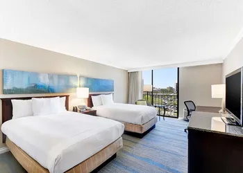 Hilton Irvine/Orange County Airport hotel thumbnail 7