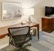 Hilton Irvine/Orange County Airport hotel detail image 4