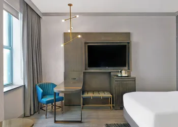 Le Meridien St. Louis Downtown hotel thumbnail 8