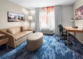 Fairfield Inn and Suites by Marriott Denver Airport hotel thumbnail 4