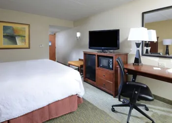 Hampton Inn Raleigh-Durham Airport hotel thumbnail 5