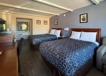 Econo Lodge Galax hotel thumbnail 5