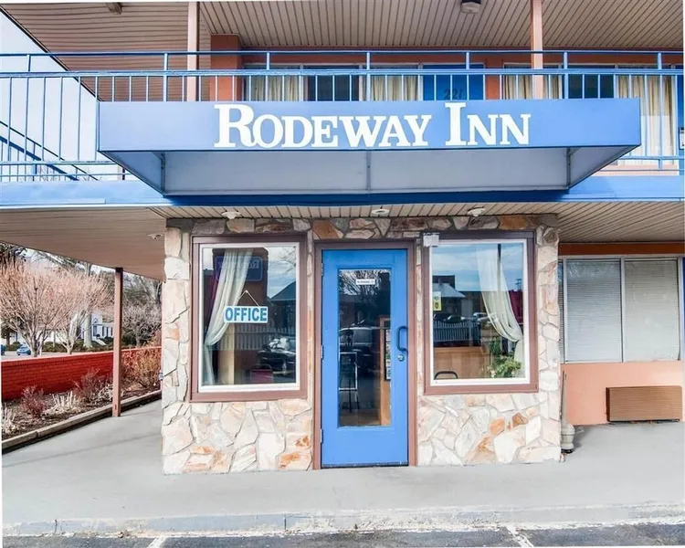 Econo Lodge Galax hotel detail image 6