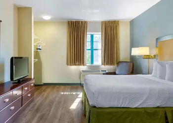 Extended Stay America Select Suites Hartford Manchester hotel thumbnail 5