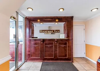Rodeway Inn Hopkinsville hotel thumbnail 2