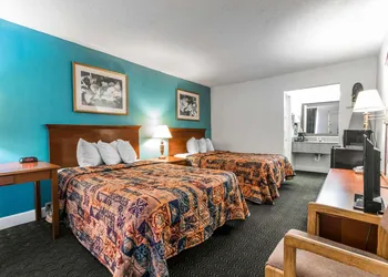 Rodeway Inn Hopkinsville hotel thumbnail 7