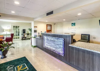 Quality Inn Tanglewood hotel thumbnail 7