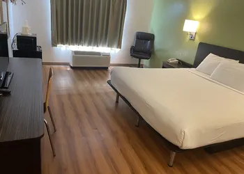 Willow Lodge Willoughby – Cleveland Mentor hotel thumbnail 2