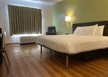 Willow Lodge Willoughby – Cleveland Mentor hotel thumbnail 3