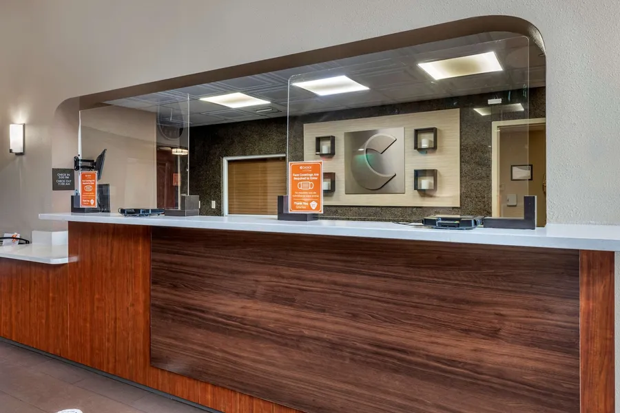 Comfort Suites Tamarac Sawgrass hotel detail image 2