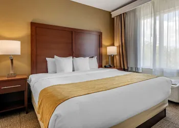 Comfort Suites Tamarac Sawgrass hotel thumbnail 5