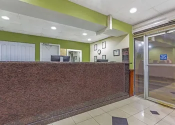 Aquarius Hotel hotel thumbnail 2