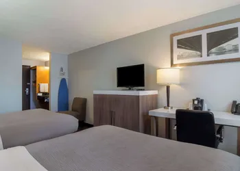 Quality Inn & Suites Silverdale Bangor - Keyport hotel thumbnail 7