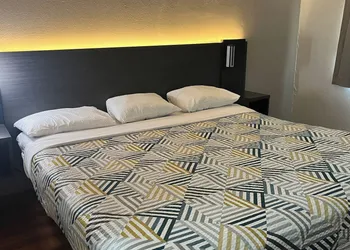 Motel 6 Modesto CA hotel thumbnail 7