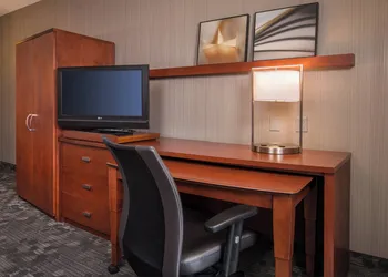 Courtyard by Marriott Washington Dulles Airport Chantilly hotel thumbnail 4