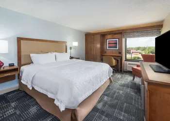 Hampton Inn Columbia hotel thumbnail 8