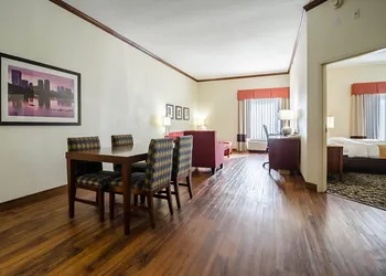 Comfort Suites Innsbrook - Short Pump hotel thumbnail 8