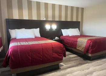 Colonial House Motor Inn hotel thumbnail 4