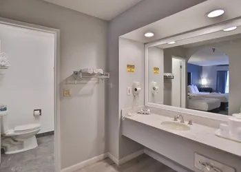 Best Western Surf City hotel thumbnail 7