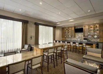 DoubleTree by Hilton Hotel Flagstaff hotel thumbnail 3