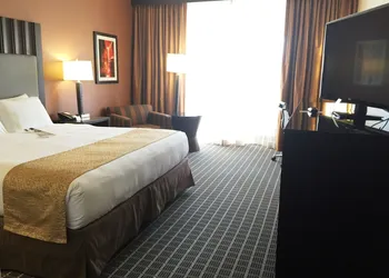 DoubleTree by Hilton Hotel Flagstaff hotel thumbnail 6