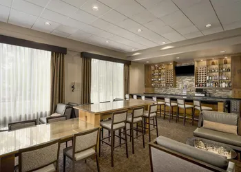 DoubleTree by Hilton Hotel Flagstaff hotel thumbnail 3