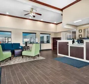 Comfort Inn & Suites North East hotel detail image 4