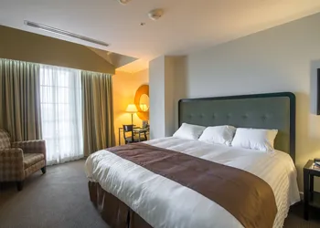 The Glen Club hotel thumbnail 8