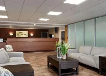 Baymont by Wyndham Elizabethtown hotel thumbnail 2