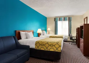 Baymont by Wyndham Elizabethtown hotel thumbnail 6