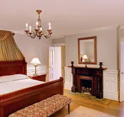 Wentworth Mansion hotel detail image 5
