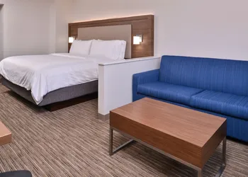 Holiday Inn Express Hotel & Suites Mesquite by IHG hotel thumbnail 4