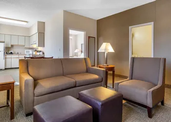 Comfort Inn & Suites Seattle North hotel thumbnail 6