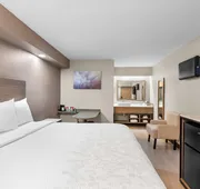 Red Roof Inn PLUS+ Chicago - Hoffman Estates hotel detail image 3