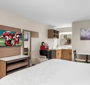 Red Roof Inn PLUS+ Chicago - Hoffman Estates hotel detail image 7