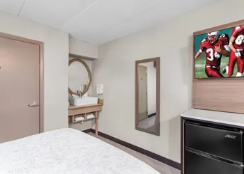 Red Roof Inn PLUS+ Chicago - Hoffman Estates hotel thumbnail 8