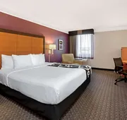 La Quinta Inn & Suites by Wyndham Tacoma - Seattle hotel detail image 5
