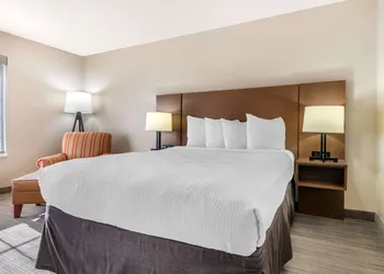 Country Inn & Suites by Radisson, Watertown, SD hotel thumbnail 8